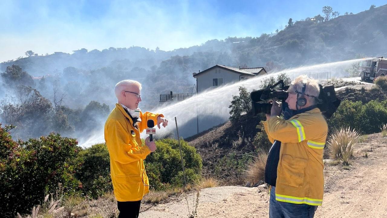 CNN王牌主播Anderson Cooper換經理人 與佐治古尼同公司或跨界發展
