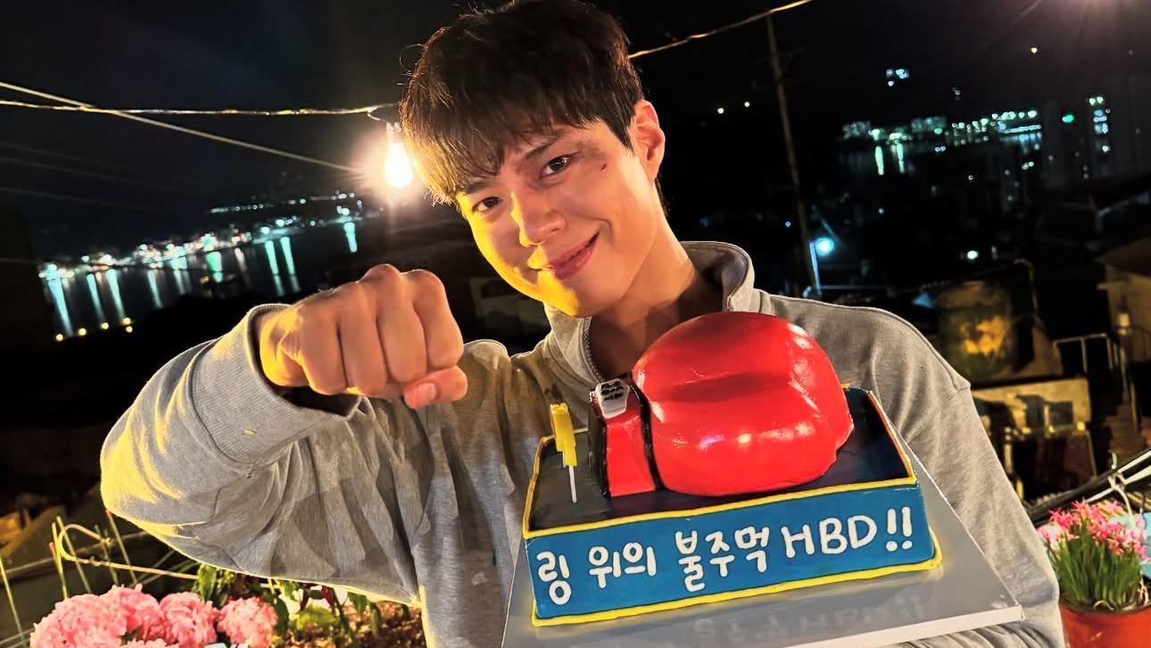 朴寶劍慶祝32歲生日 巡迴見面會香港站8.29亞博舉行