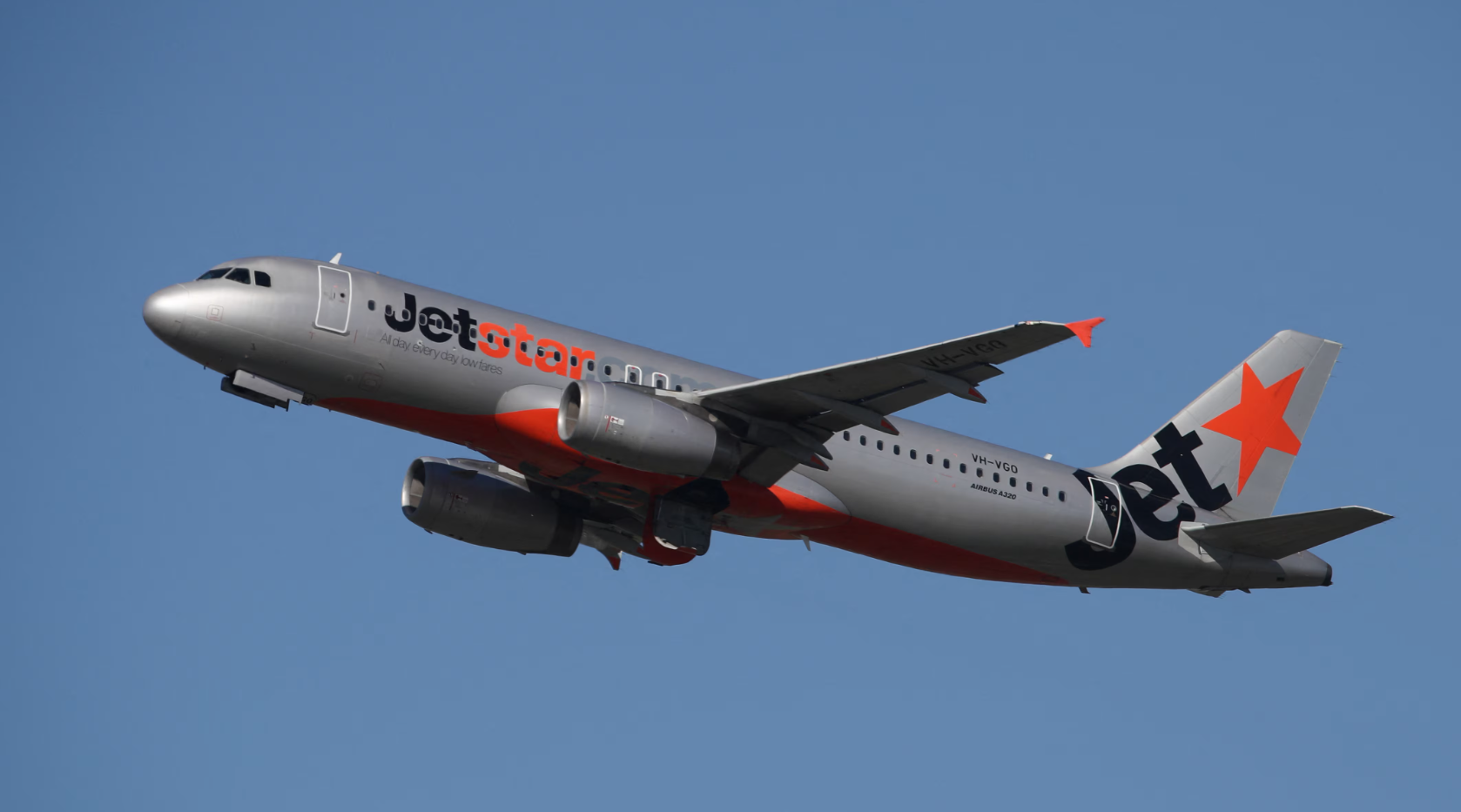 澳洲航空旗下廉航「捷星亞洲航空」宣布，7月31日將永久停止運作，遣散逾500名員工。受影響員工在可行情況下，能優先加入澳洲航空，以及新加坡其他航空公司和航空業合作夥伴。(路透社)