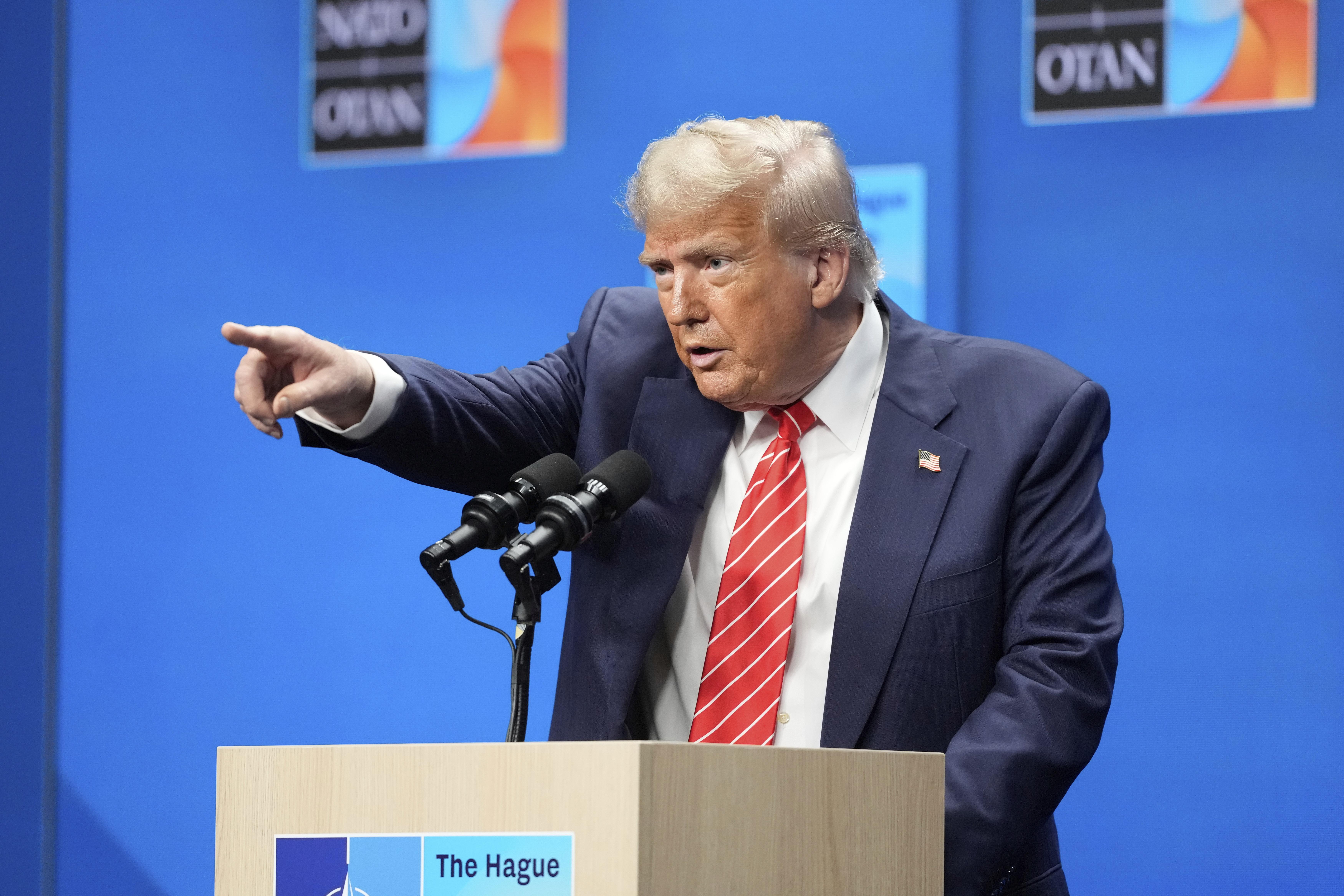 特朗普在荷蘭海牙出席完北約峰會後舉行記者會，指非常確信以色列與伊朗的軍事衝突已結束，但兩國衝突亦可能很快再次爆發  (美聯社)