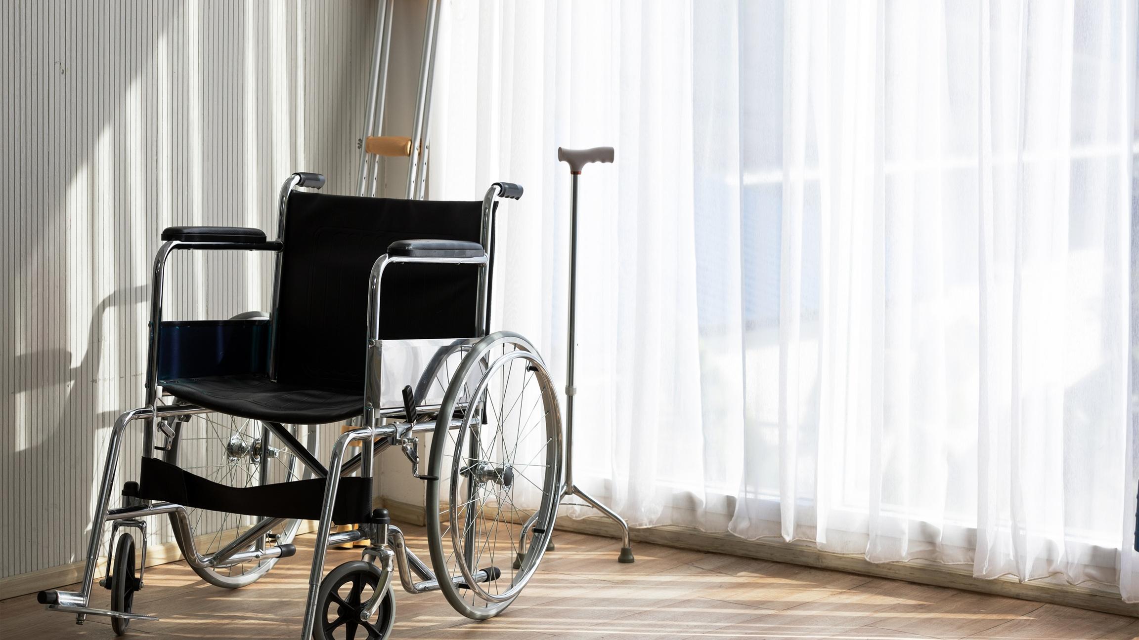 申訴專員陳積志今日（10日）宣布展開全面調查，詳細審研現時醫院管理局向市民提供借用輔助器材服務的程序和機制。（政府新聞處圖片）