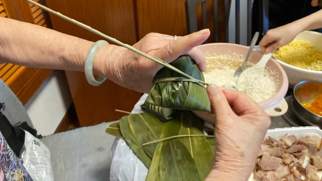 端午節常見的粽子配料，如香菇、滷花生、蝦米等，雖美味卻多屬於高嘌呤食材。
