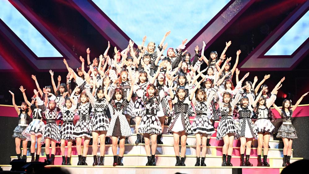 AKB48首辦香港演唱會 16成員中秋節襲港會展開騷