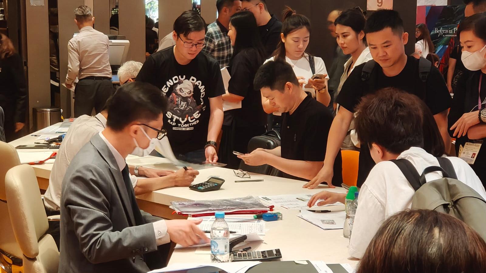 THE HENLEY兩輪銷售吸8.8億 內地客近2500萬掃3伙一房戶｜啟德新盤