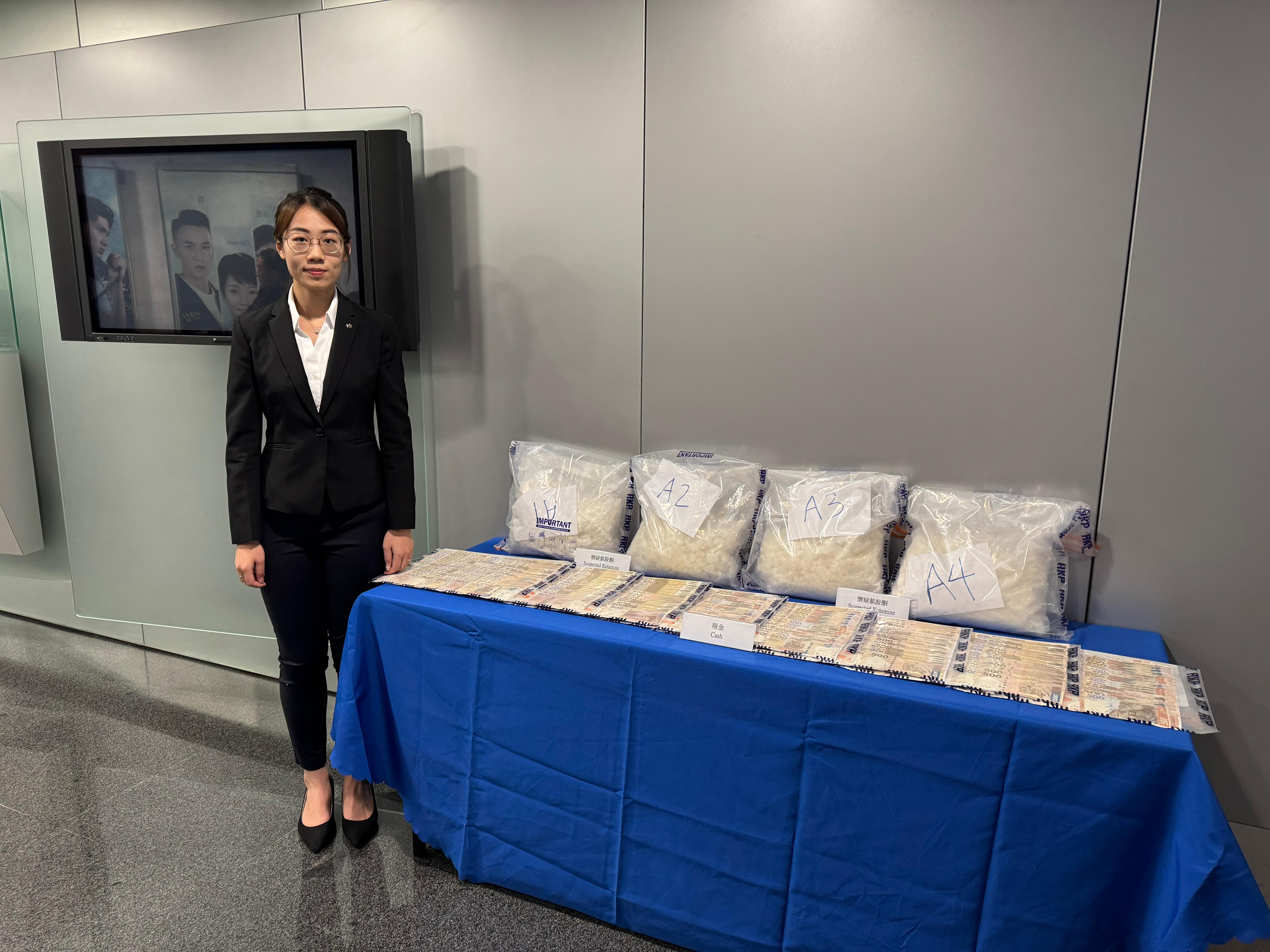 警破「毒車」流動毒品儲存倉，拘巴籍漢檢890萬元氯胺酮。