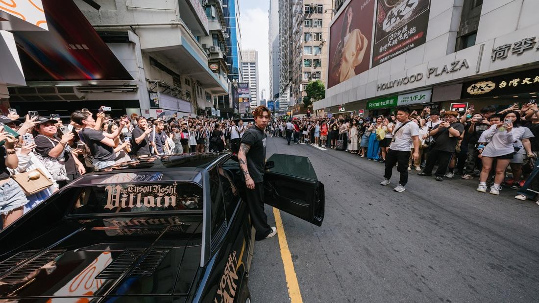 Tyson Yoshi揸94年MR2宣傳個唱迫爆旺銅