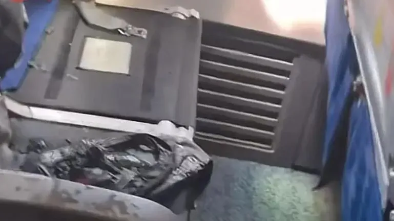 山東飛北京班機乘客行動電源突自燃　機艙煙霧瀰漫座椅被燒黑