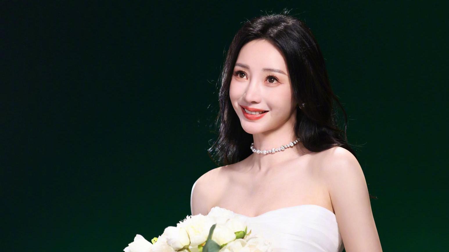 女星柳岩因鯁魚骨入院 忠告網民︰越早求醫越早解脫