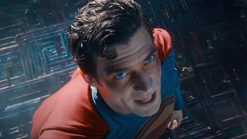 《超人》終極預告 熱視線360度殺敵 海洋陸地分裂超震撼(有片)