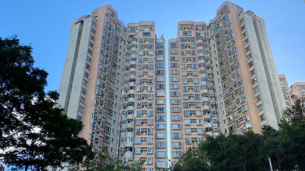 鰂魚涌康景花園錄本月首宗二手成交，套四房戶以818萬元易主，呎價9,669元。