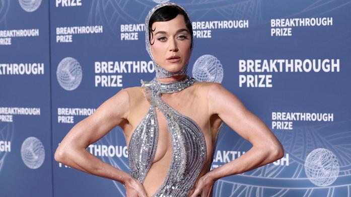 Katy Perry缺席亞瑪遜創辦人婚禮 除婚戒傳與奧蘭多分手