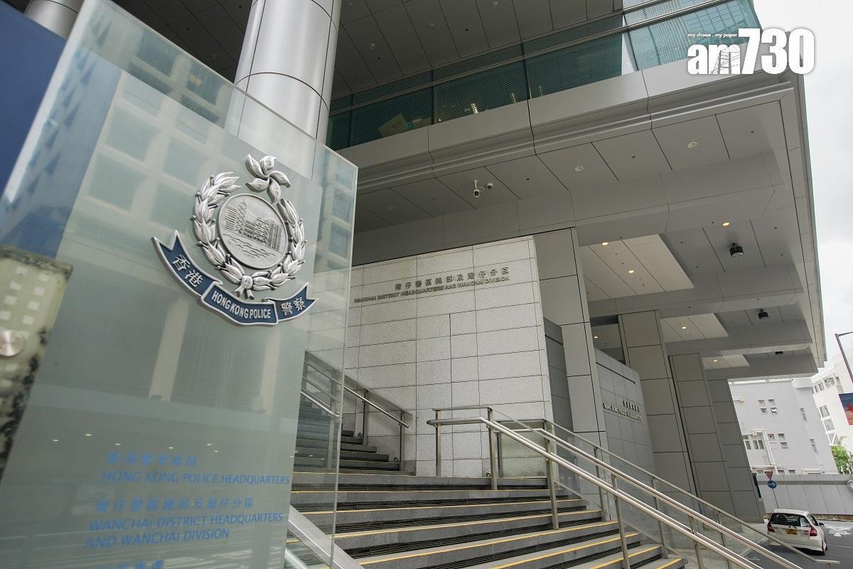 一名隸男警在港上彈區為一支配槍退彈時走火。