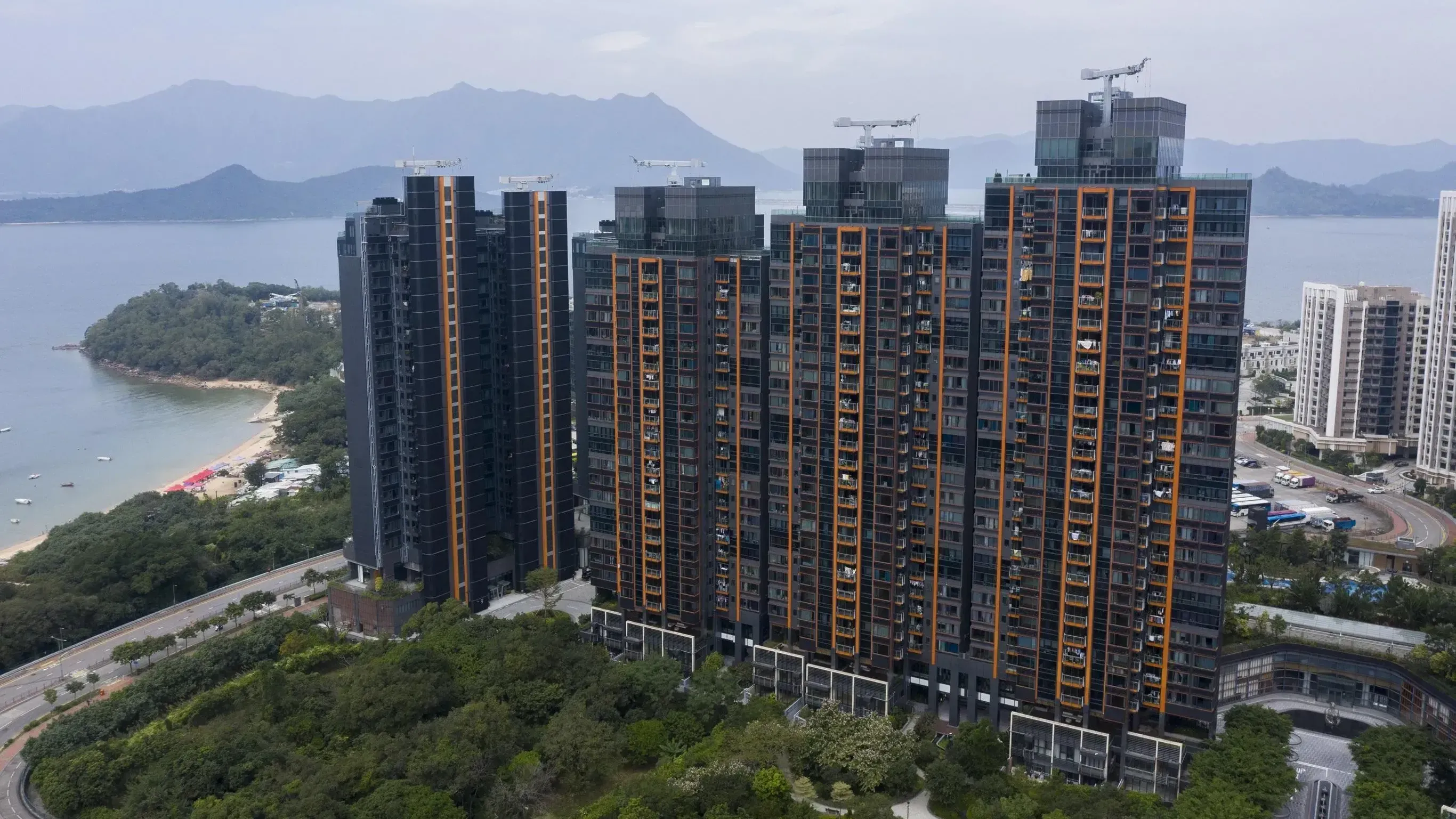 馬鞍山迎海‧星灣御兩房高層戶，5年帳面蝕近200萬元易手。