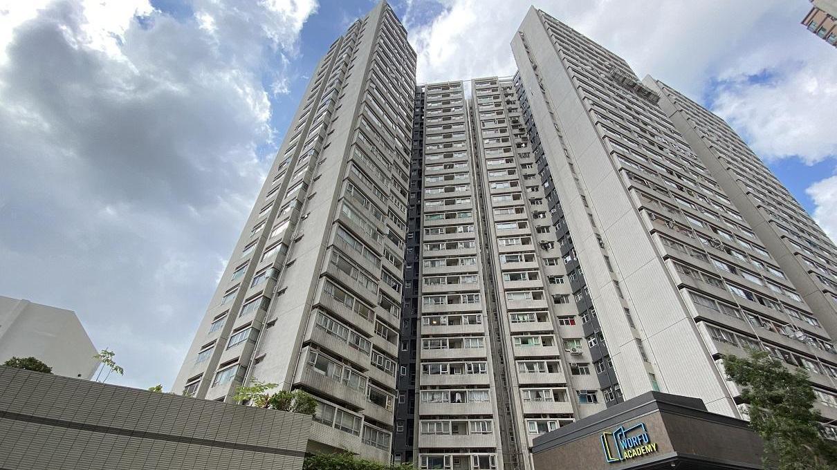 北角和富中心低層套三房少海景戶，以1,180萬元沽出，呎價1.15萬元。