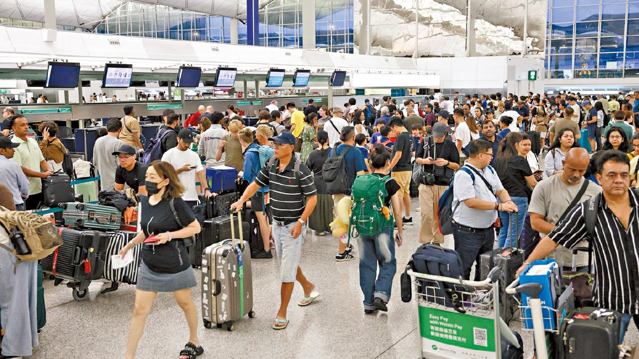 韋帕威力遜蘇拉 天文台：本地風力不遑多讓 機場料今恢復正常航班運作