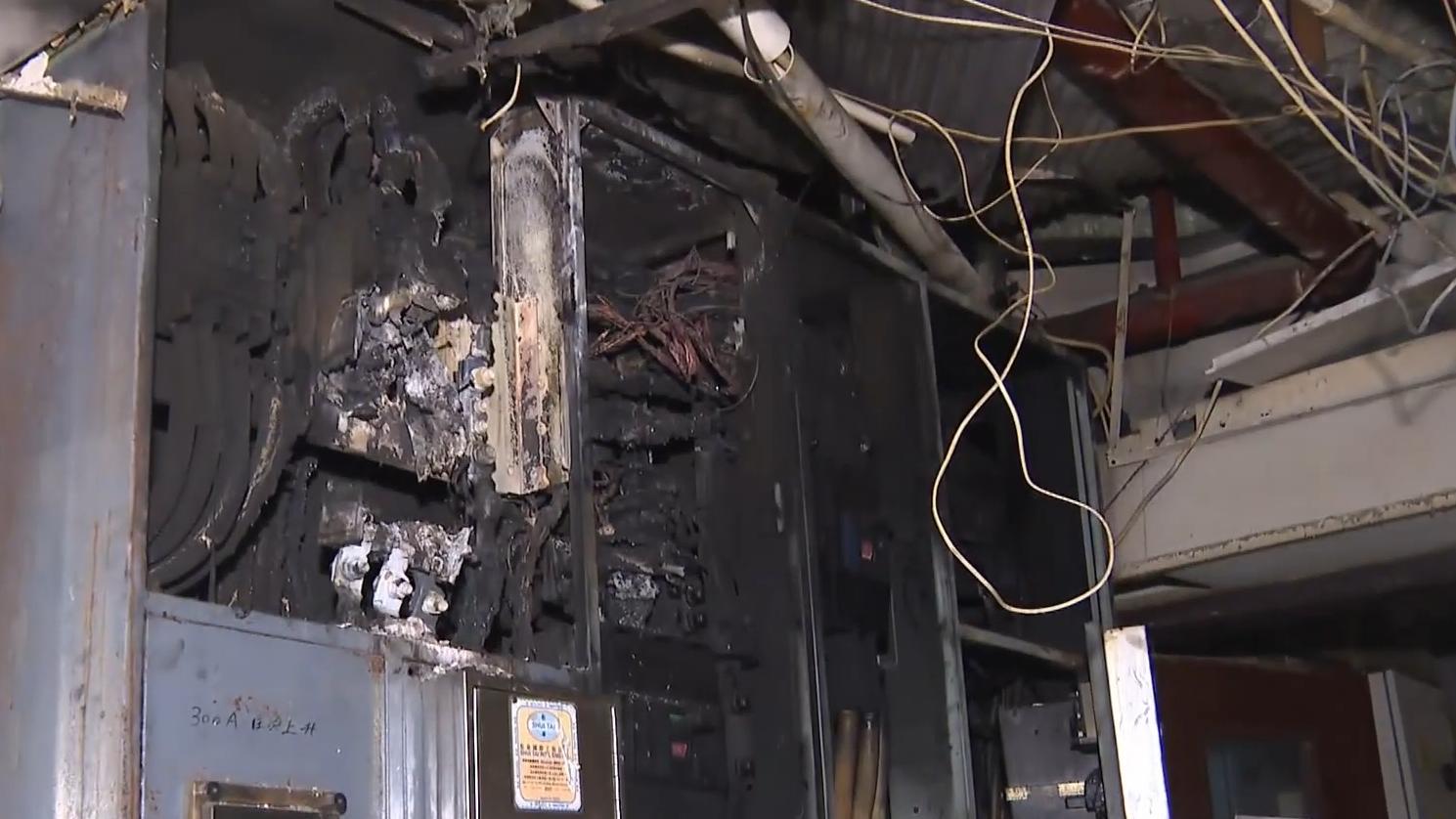 觀塘仁安大廈發生火警。（有線電視新聞截圖）