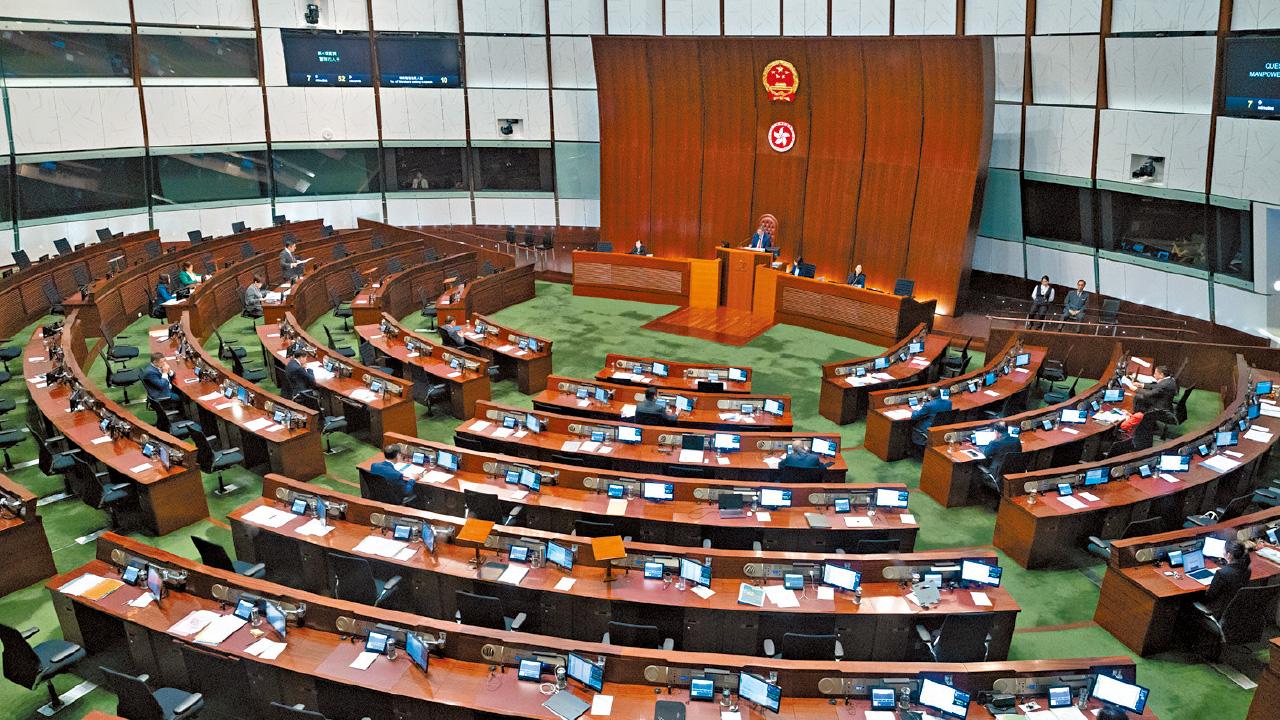 立會全票通過新《議員守則》 梁君彥︰料無損參選議員意欲