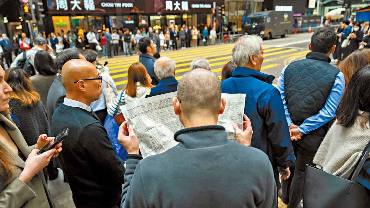 大中華股票表現標青 7月強積金 人均賺3161元