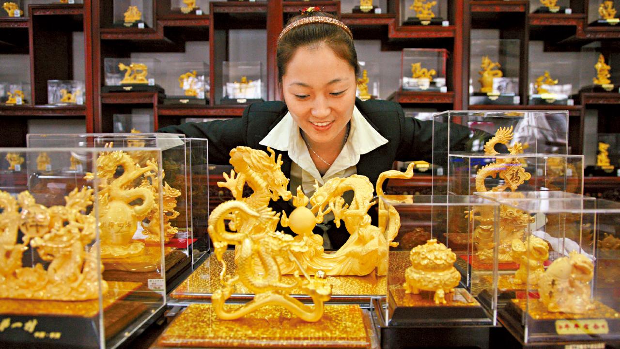 避險潮又來 黃金再起步 高盛看4千美元