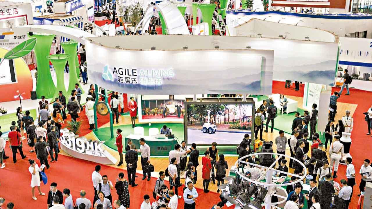 雅生活業務穩派息優