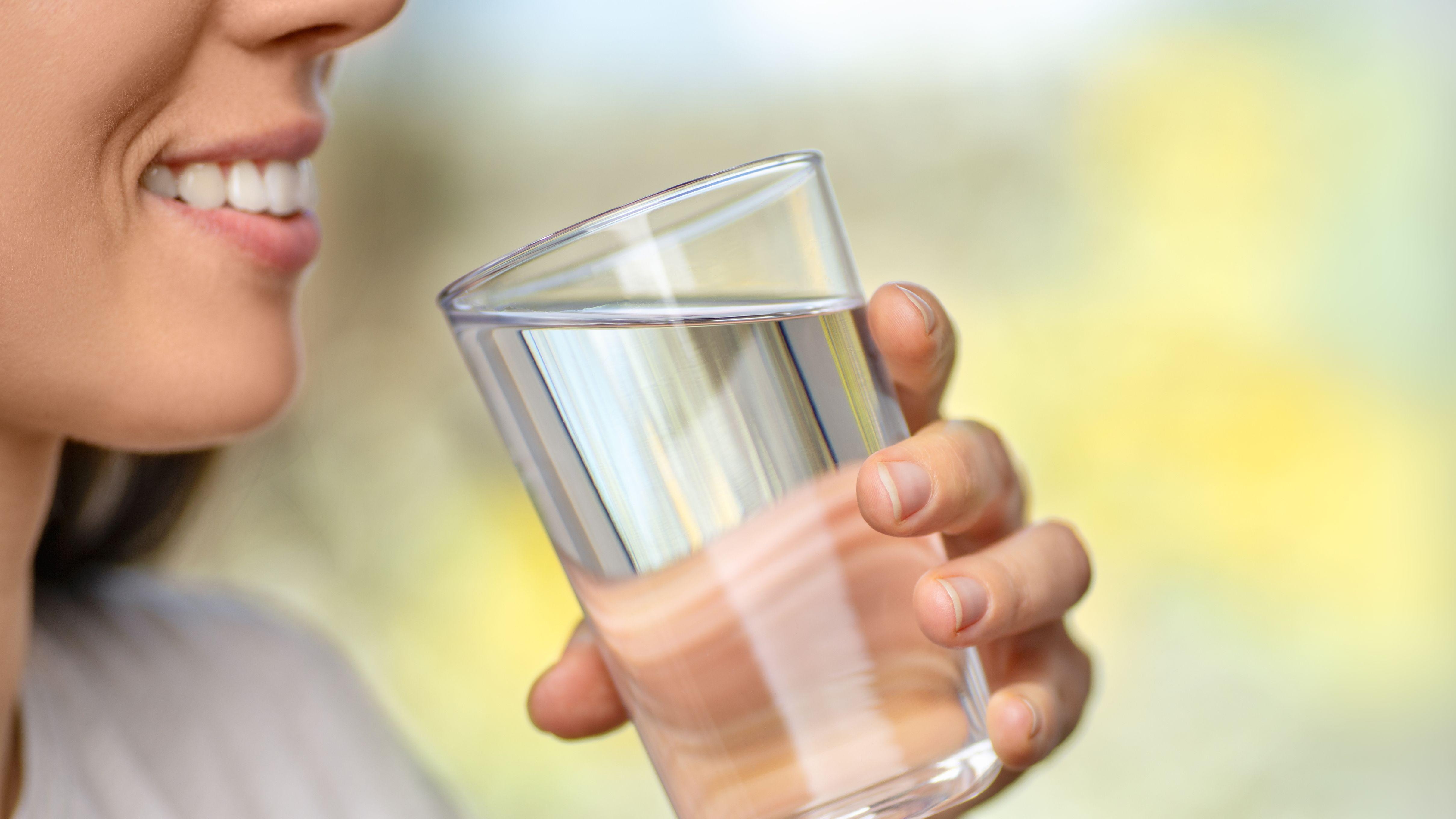 隔夜水 隔夜食物 致癌 癌症 食物中毒 細菌污染 亞硝酸鹽