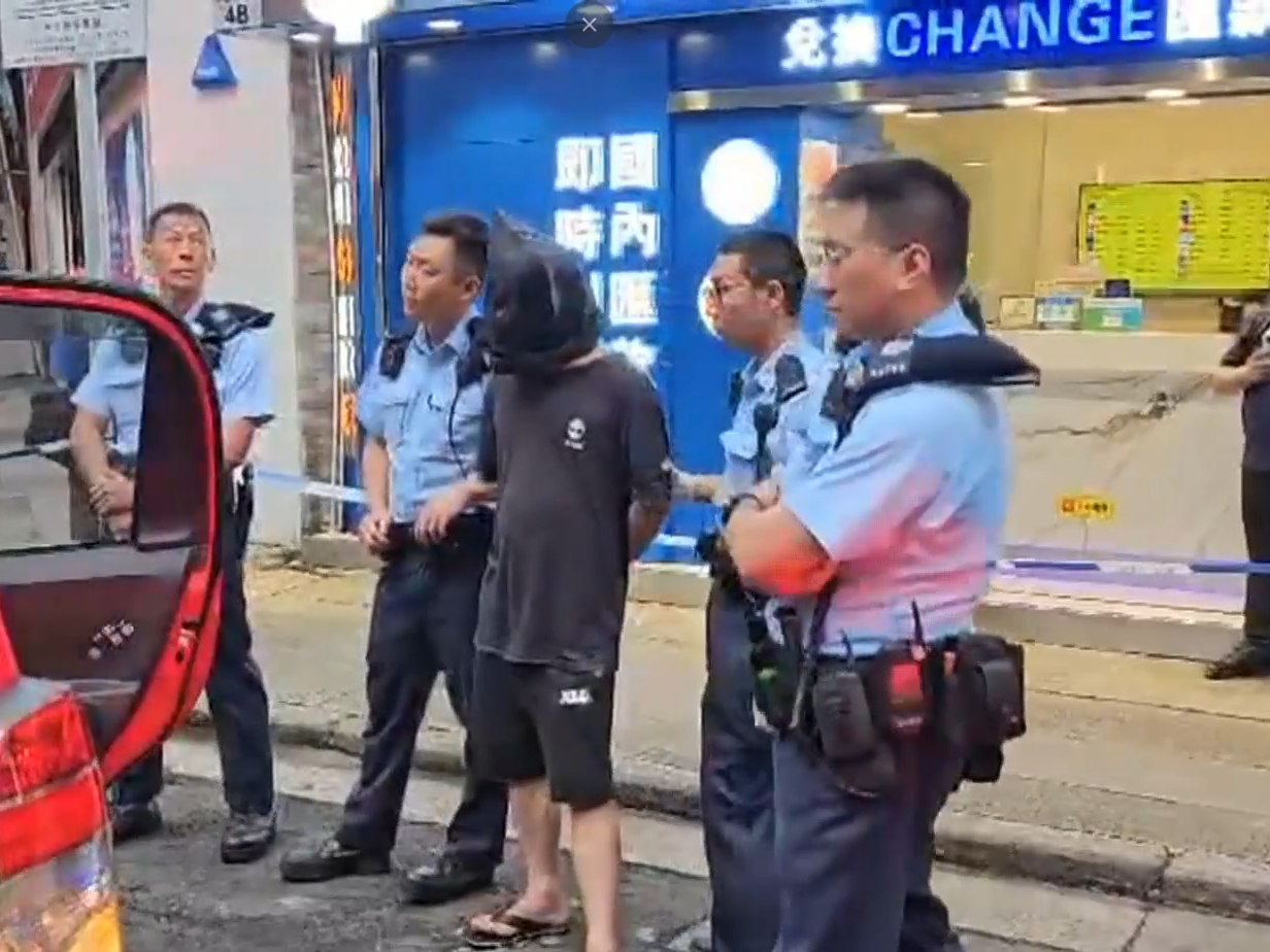 警尖沙咀截毒品快餐車檢2.3萬元太空油等，34歲男司機被捕。(有線新聞截圖)