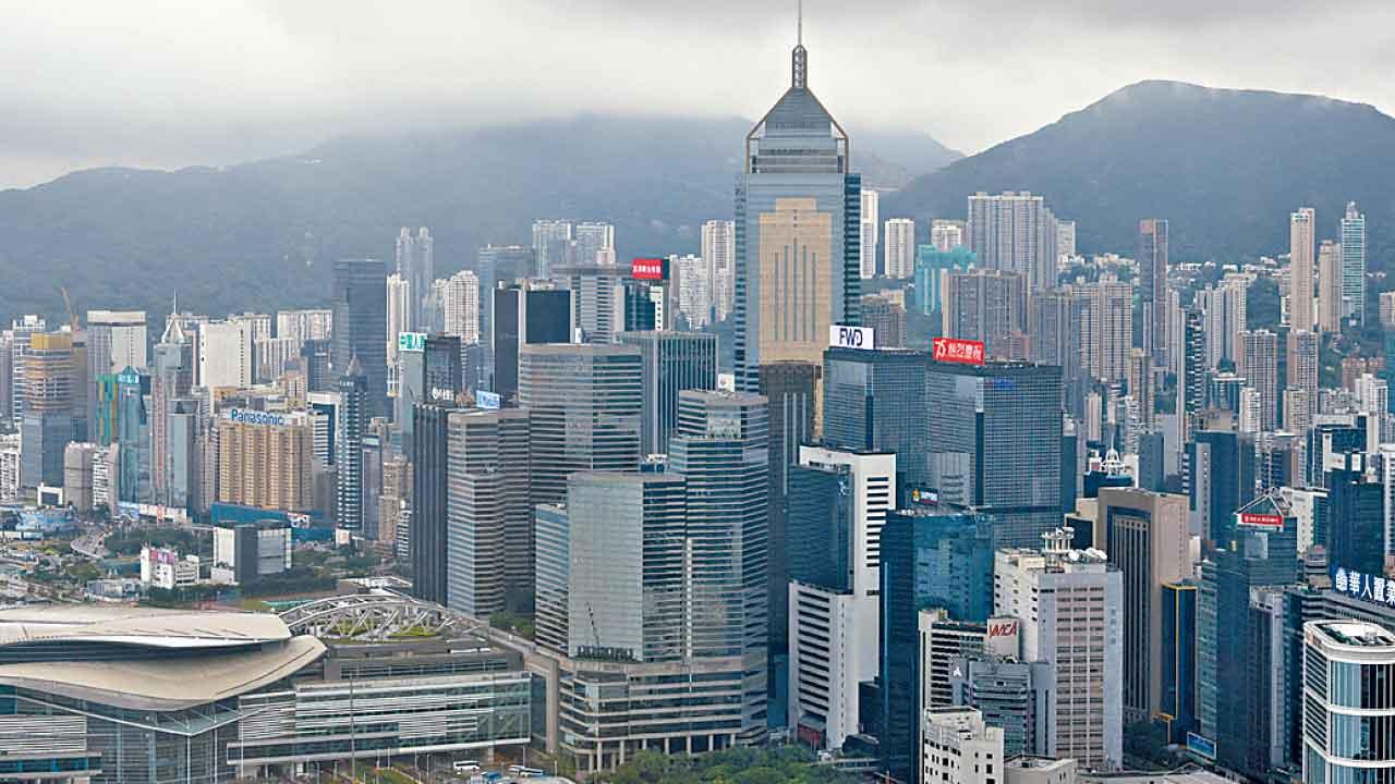 相隔4年再發《香港營商環境報告》陳茂波：繼續爭取放寬內地旅客免稅額度