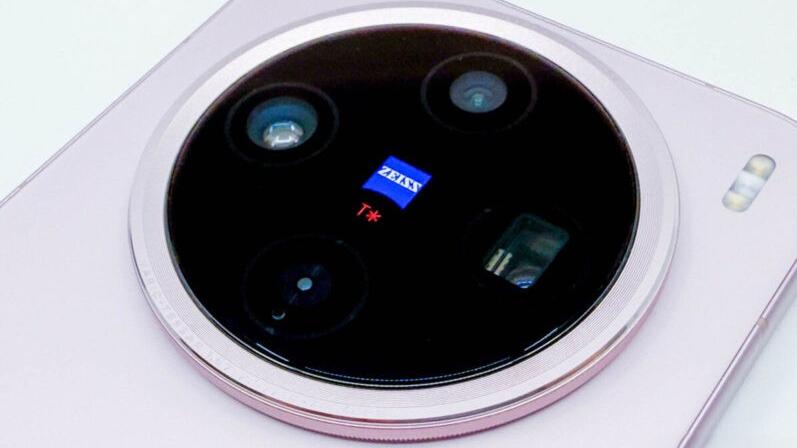 vivo X300 Pro規格曝光　LYT-808主鏡+200MP潛望長焦及搭載天璣9500