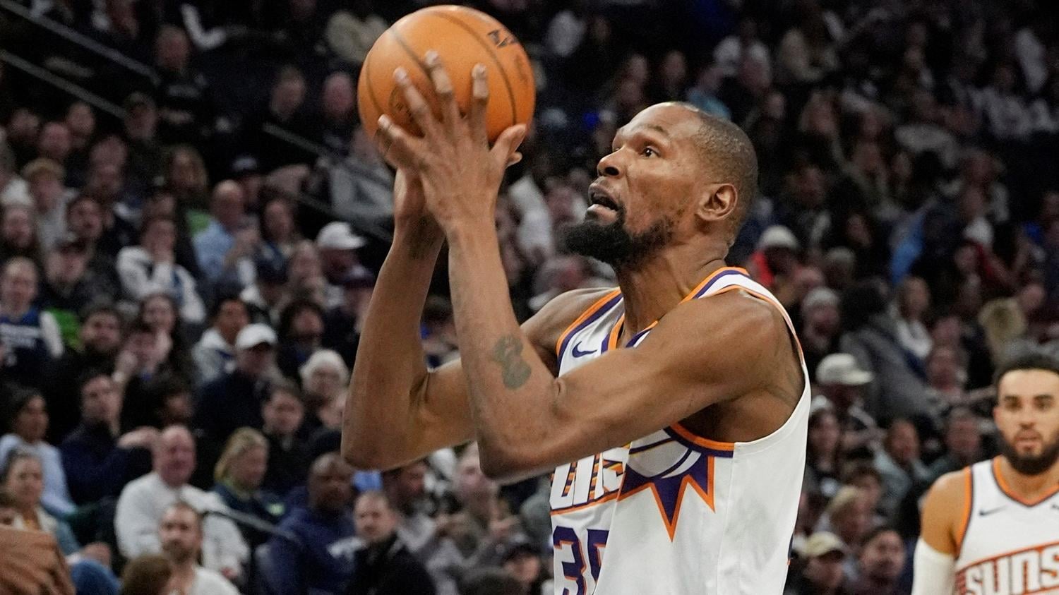 杜蘭特的交易涉及7支球隊。(路透社)