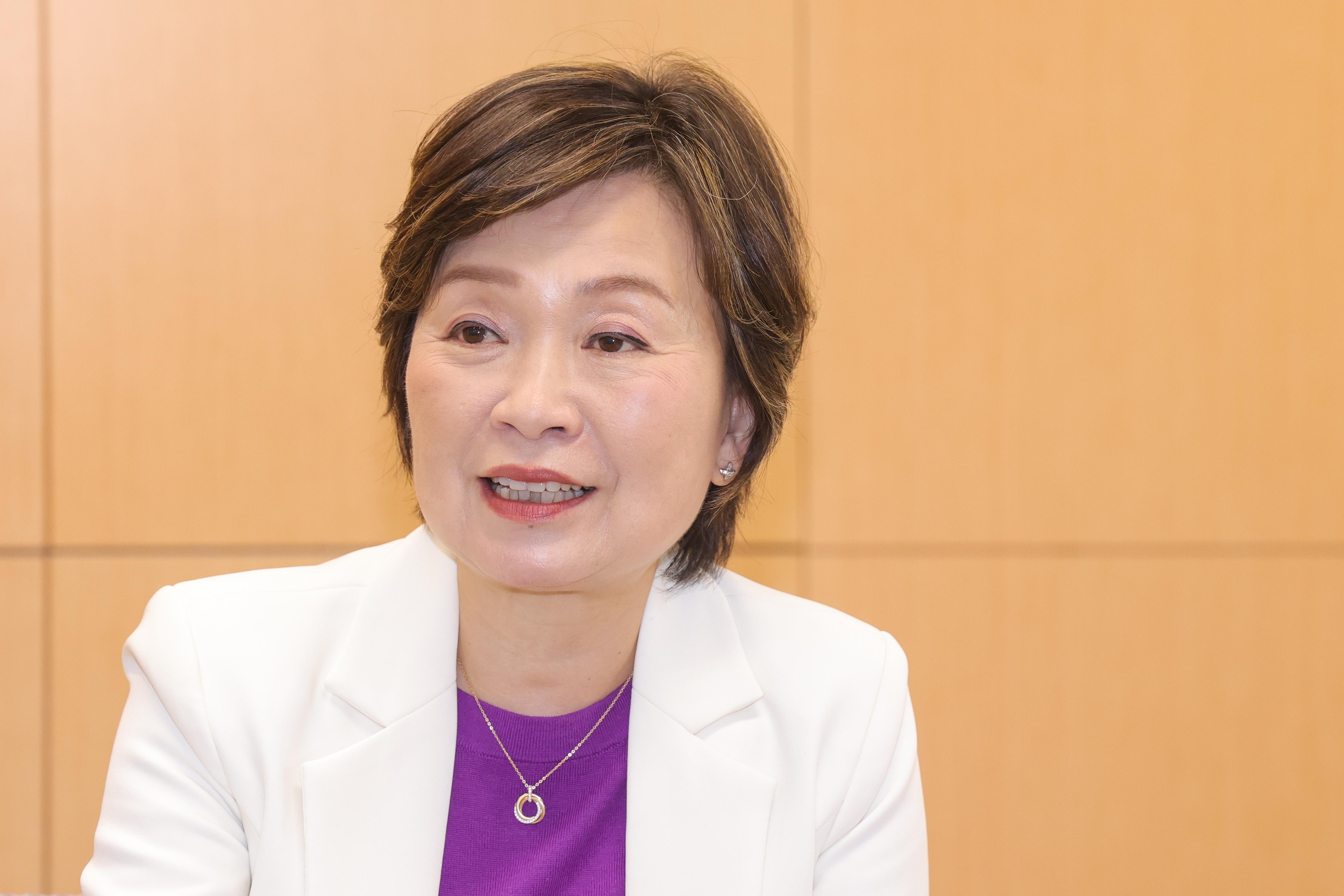 教育局局長蔡若蓮  (中通社資料圖片)