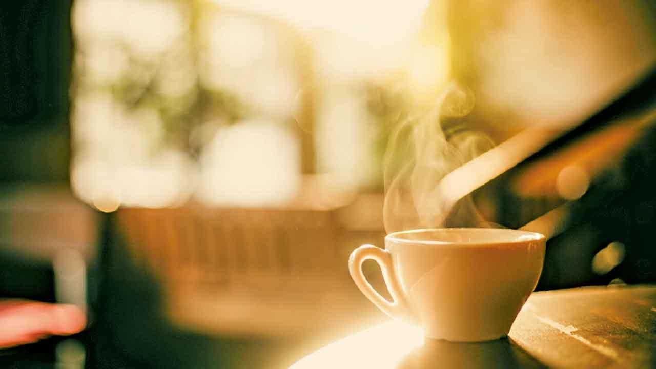 張無忌到了香港………