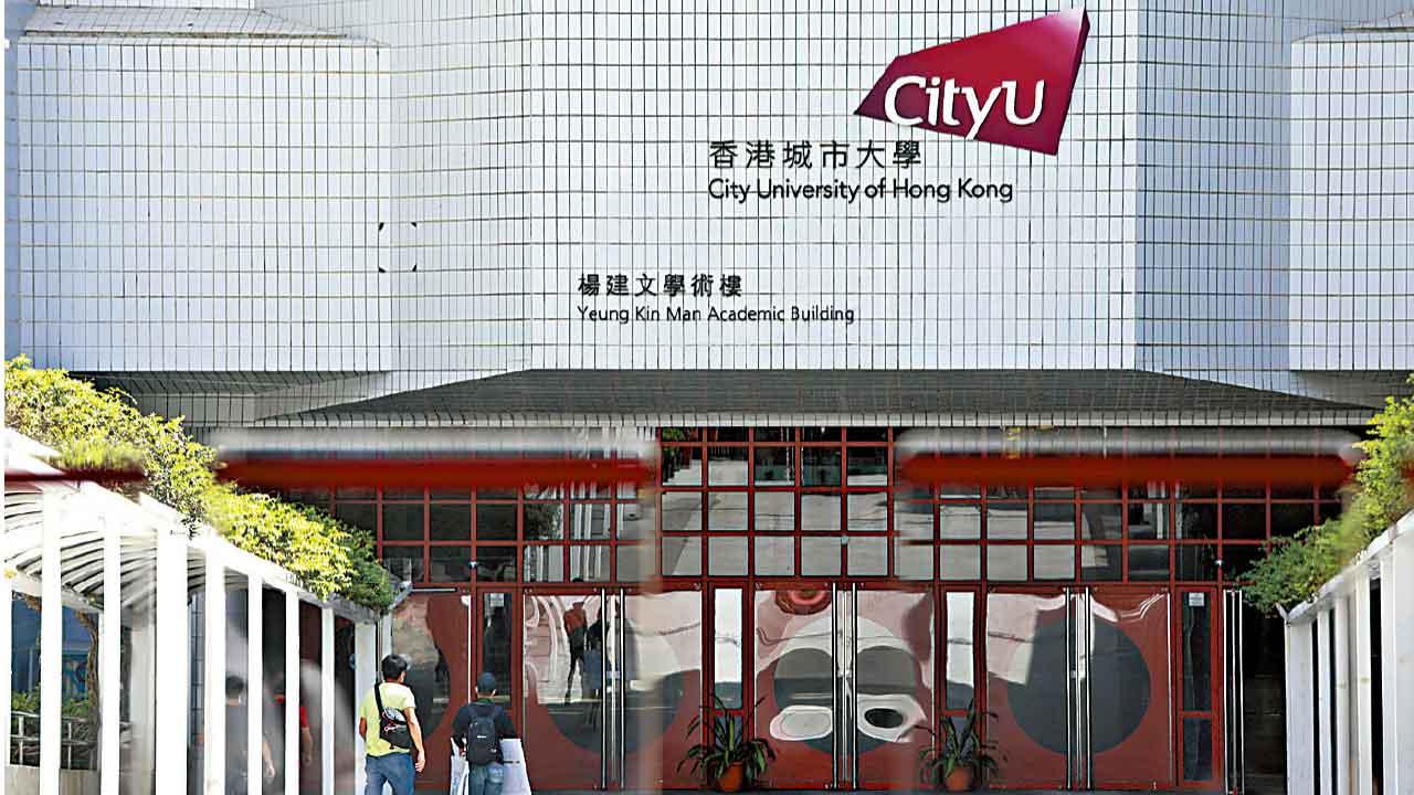 疑到城大尋丈夫不果 45歲婦涉持刀傷保安被捕