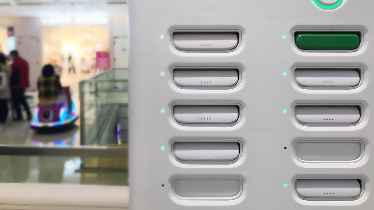 內地國安部提醒使用共享流動充電器時，切勿掉以輕心。(互聯網)