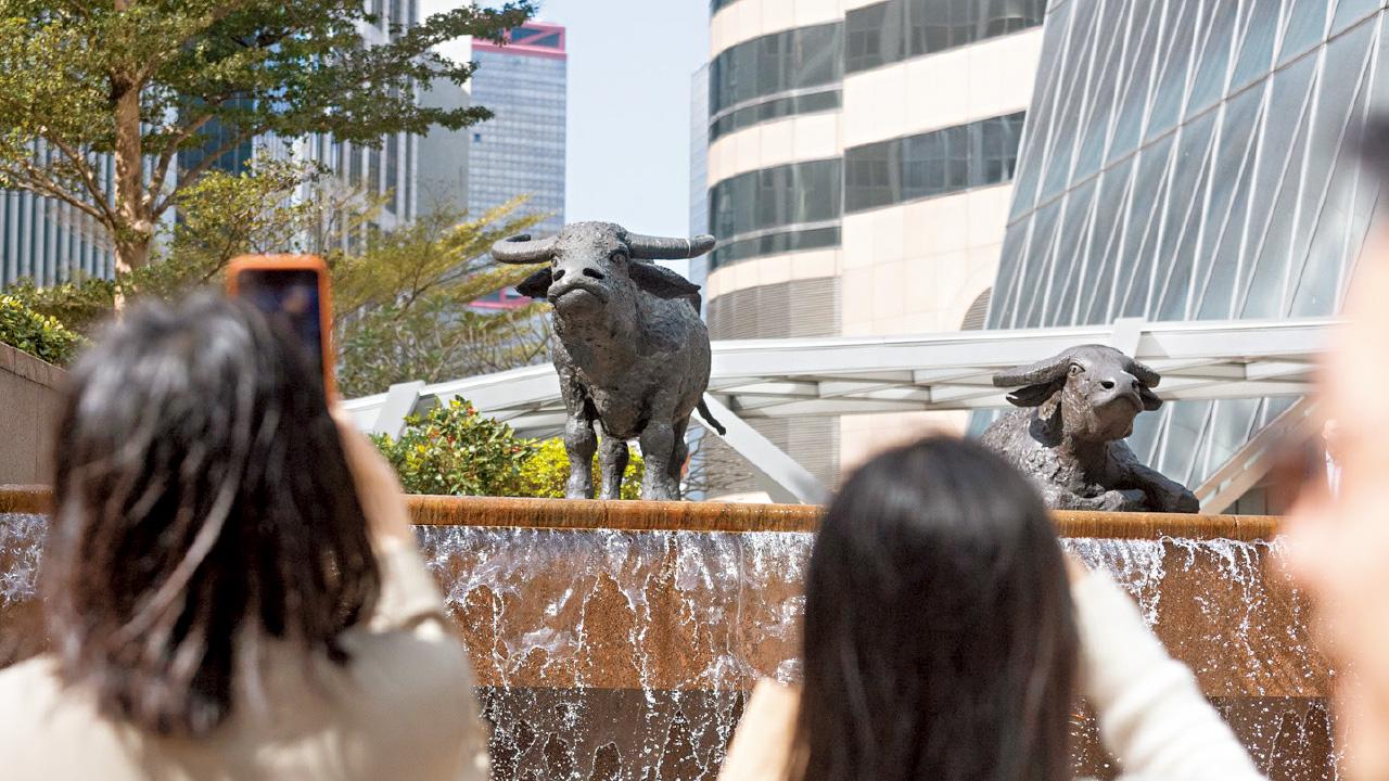 恒指終極雙頂 淡友良機