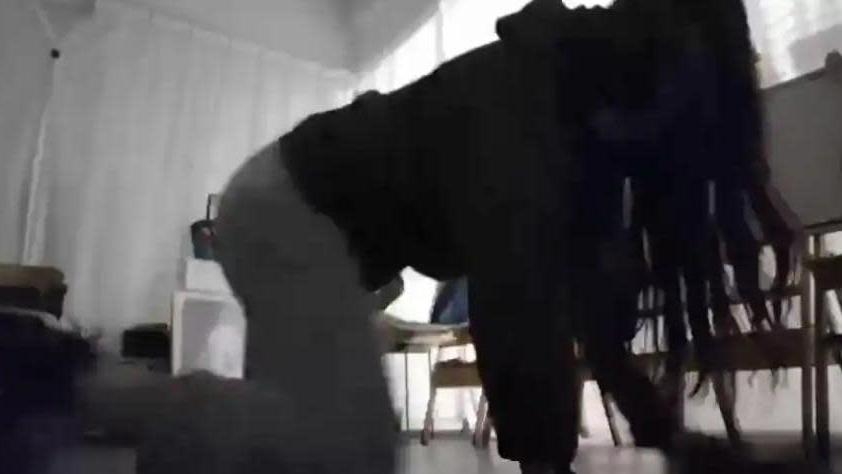 天津培訓機構爆體罰老師　犯錯要扮狗爬最多50圈