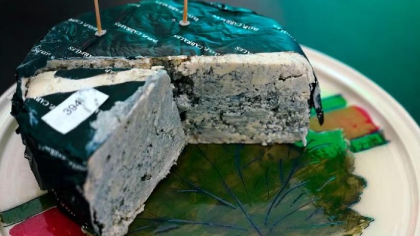 西班牙「洞穴」芝士3.6萬歐元成交破拍賣紀錄 意外高價可買金勞手錶