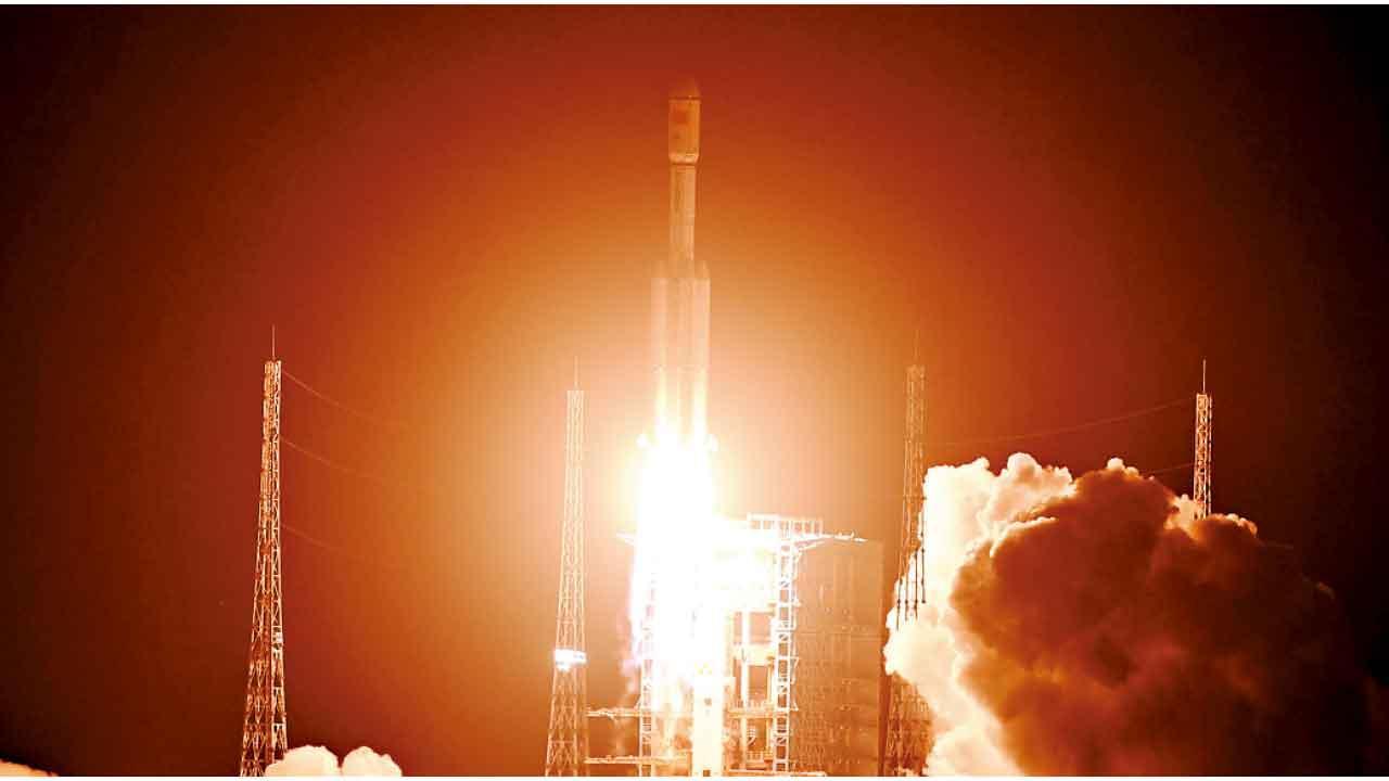 攜6.5噸補給物資包括「飛天」艙外服  天舟九號與空間站順利對接