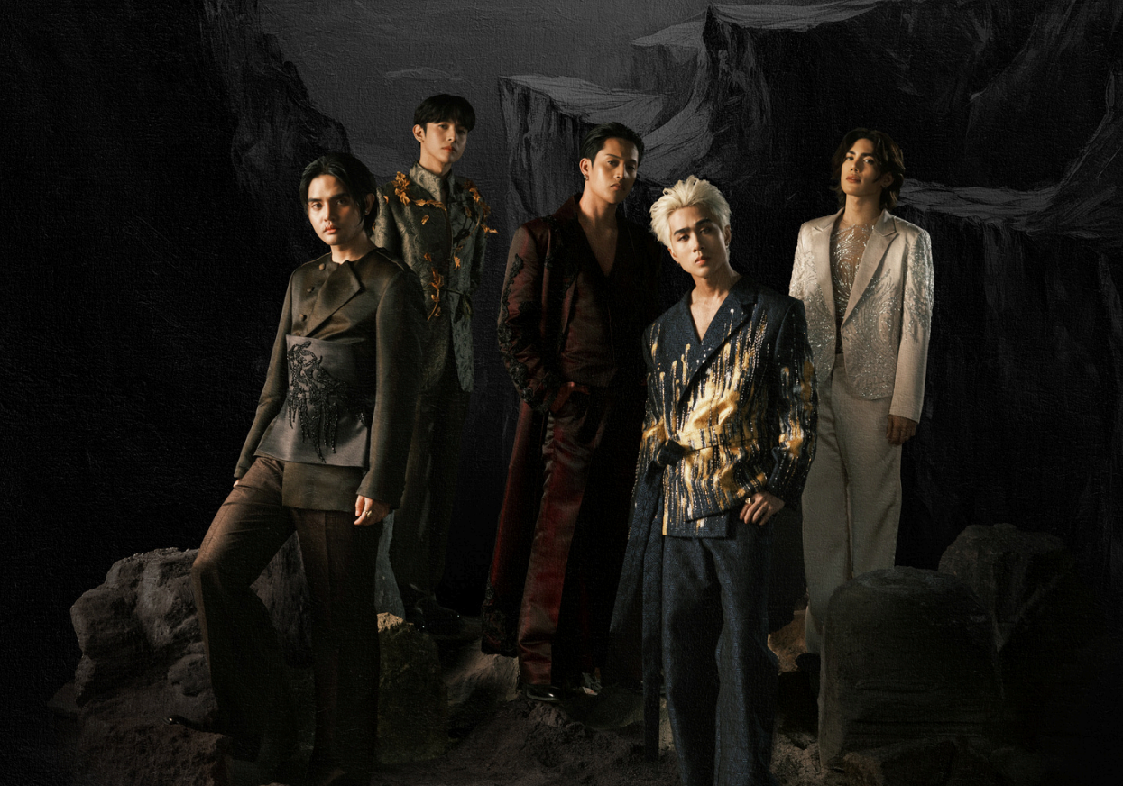 有「菲律賓Mirror」之稱的菲律賓人氣天團「SB19」早前宣布，將於9月首度來港於麥花臣場館開唱。往年向外傭派發迪士尼樂園門票的李嘉誠基金會今日（2日）宣布，將會購買部分門票，並透過非政府機構向外籍家庭傭工提供。(網上圖片)