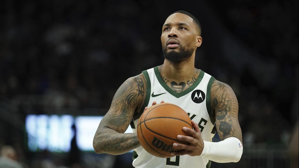 要養傷的列拿特被公鹿裁走。(美聯社)