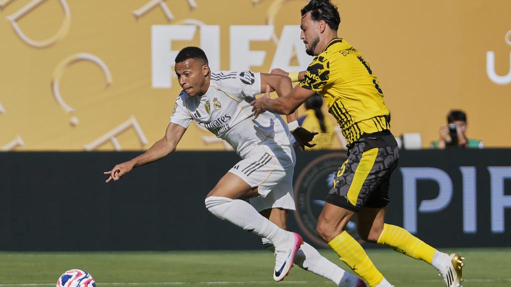 世冠盃｜麥巴比（Kylian Mbappe）食物中毒激減13磅 4強倒戈PSG或先列後備