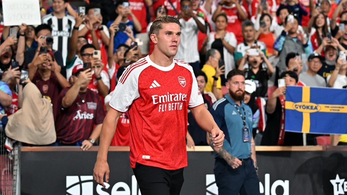 基奧基利斯現身新加坡。