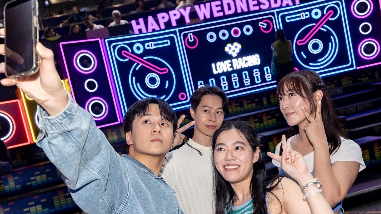 2024/25年Happy Wednesday快活谷煞科派對