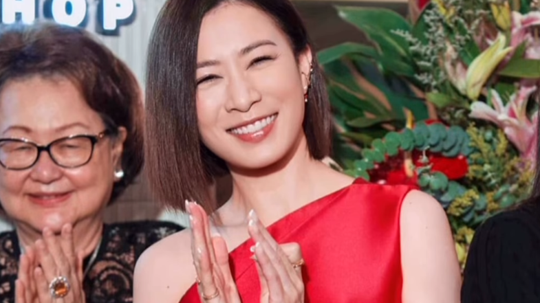 佘詩曼女王出巡 馬來西亞萬人圍觀