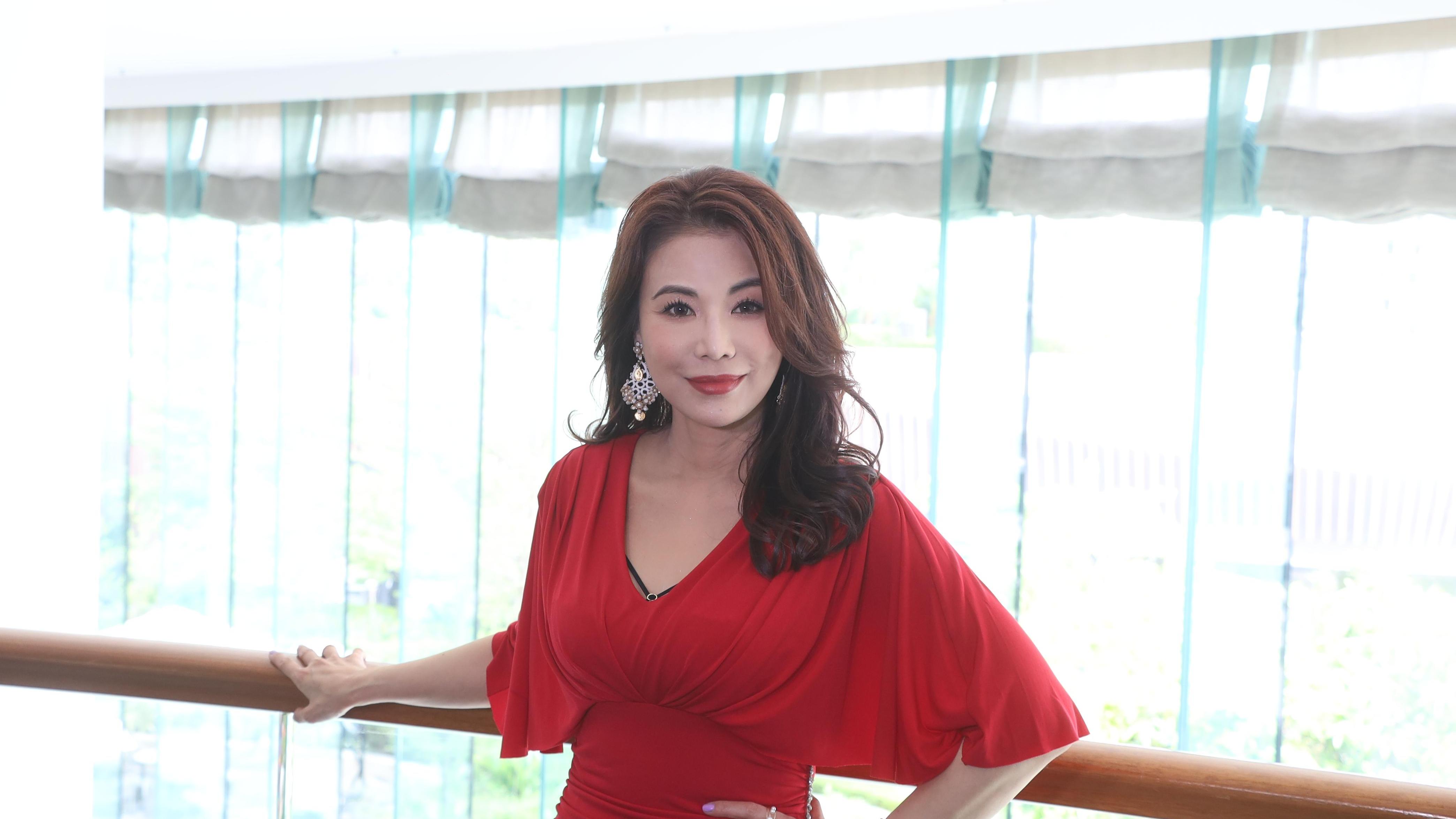 陳雅倫59歲keep得住唔再行性感︰留俾啲後生啦！