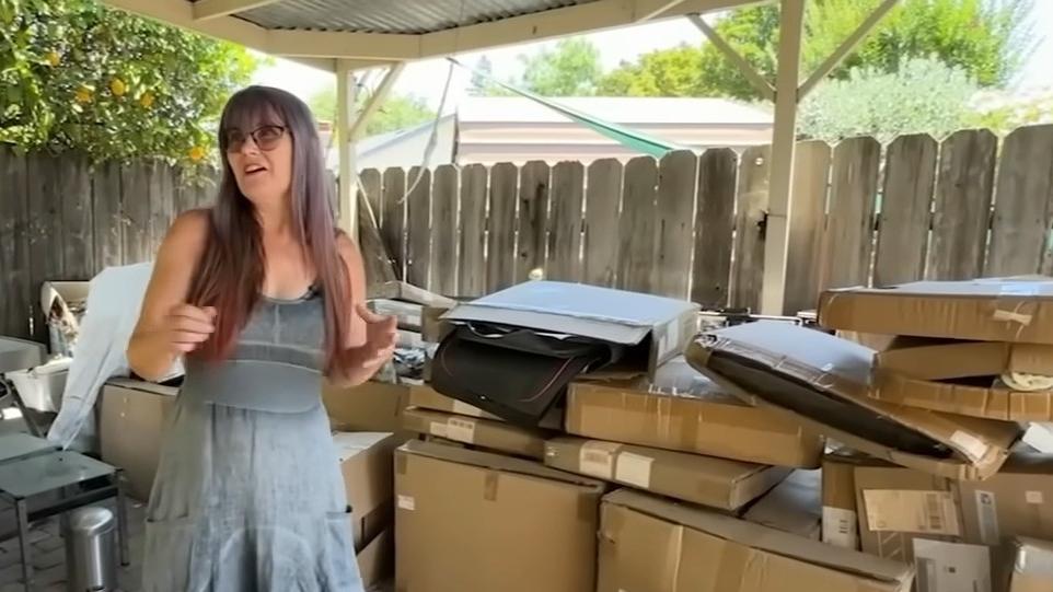 加州女子家被中國賣家當成退貨地址 劣質汽車座椅包裹堆積如山