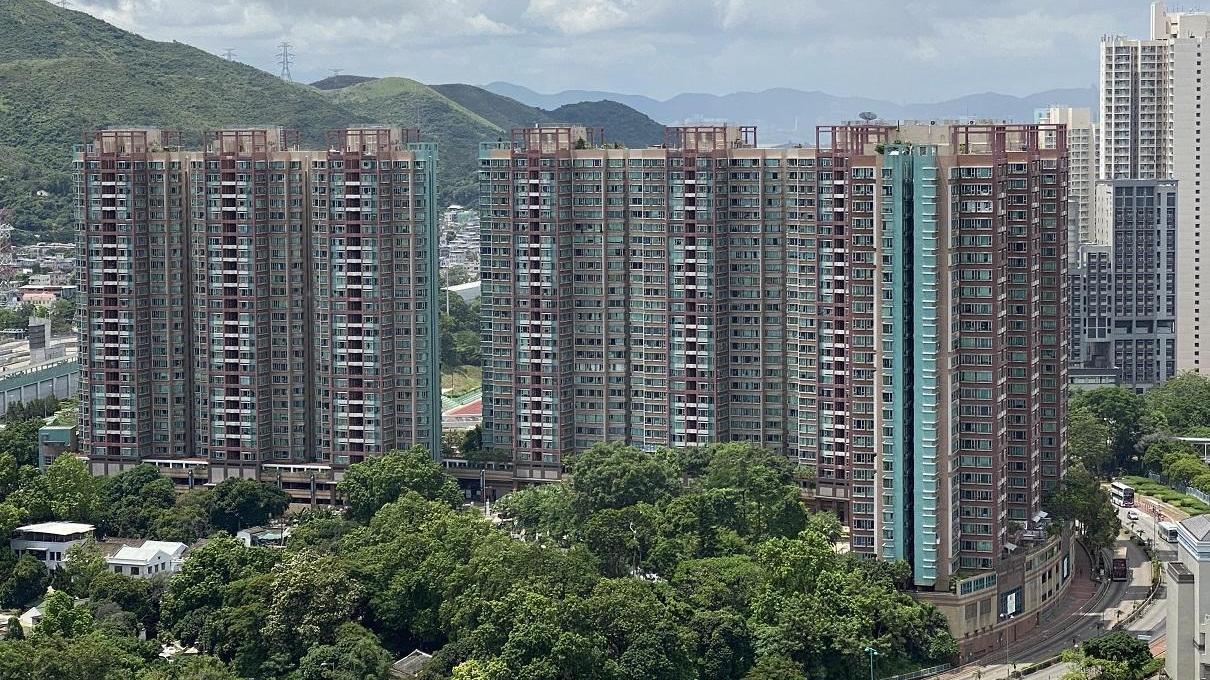 內地客以full pay形式擲398萬元買屯門叠茵庭兩房，打算先放租、後自用，方便子女日後來港讀書。