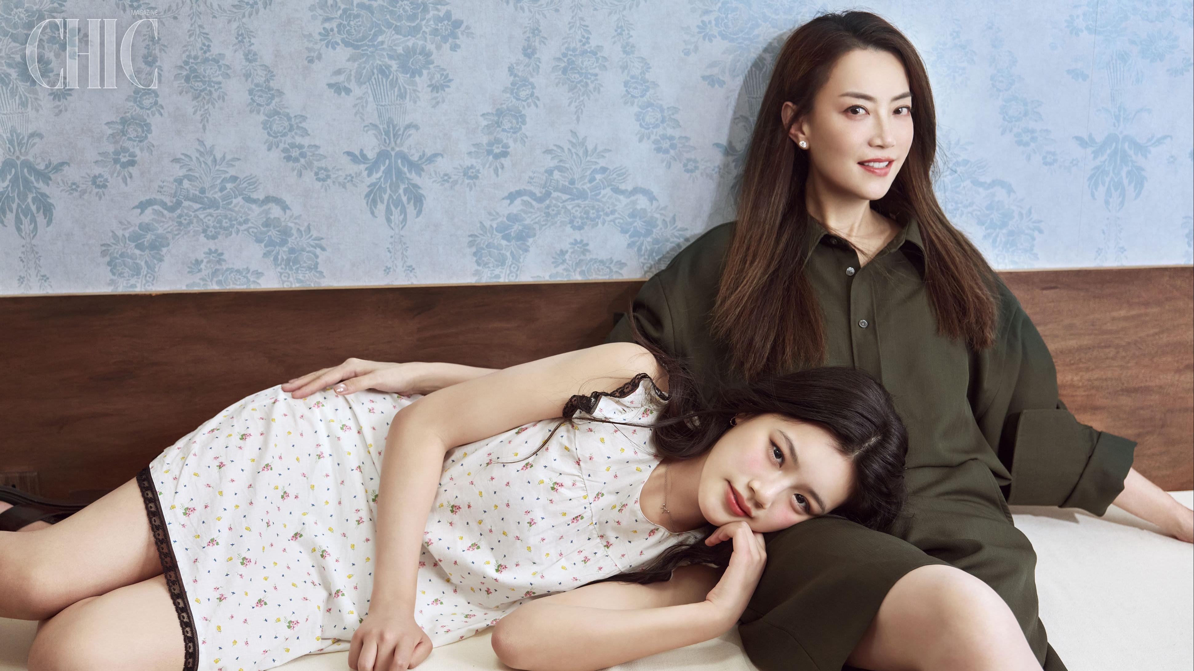 霍汶希首度與14歲囡囡拍雜誌封面 Hanni正面樣激罕曝光