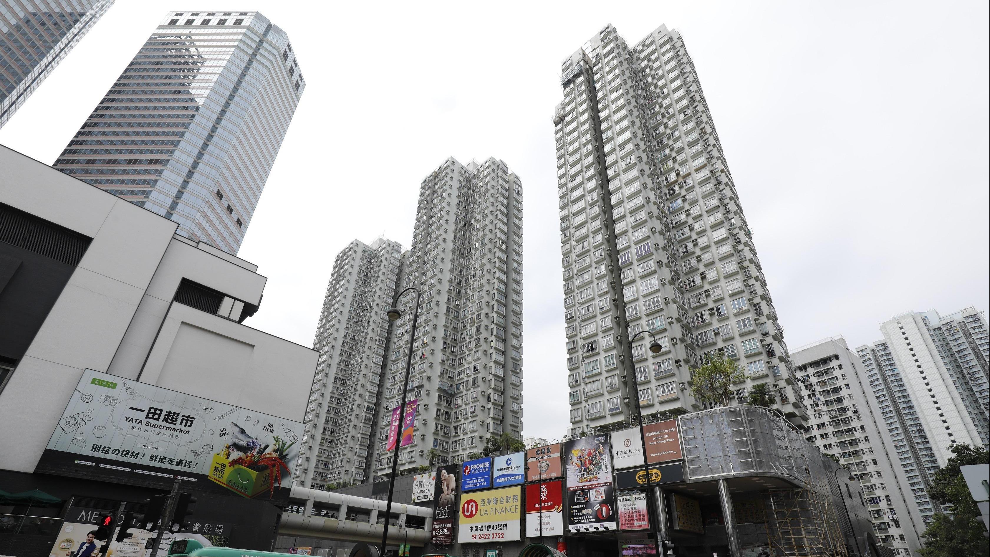 葵涌廣場最大賣點之一是與港鐵葵芳站只有一街之隔，交通非常方便。(資料圖片)