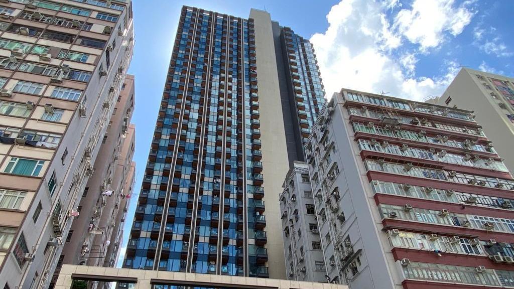 鰂魚涌單幢樓君豪峰開放式戶以1.45萬元租出，呎租67.1元。