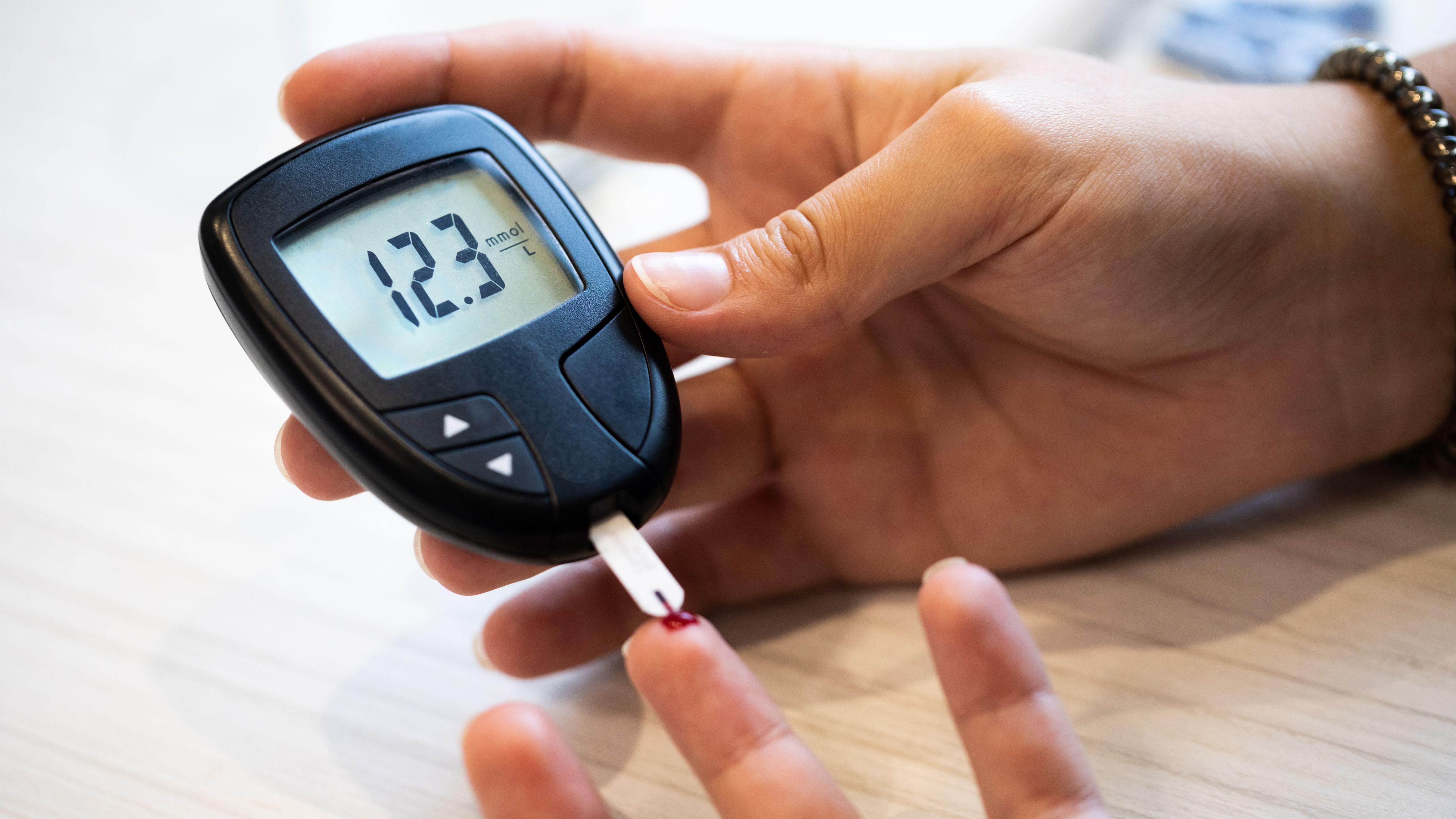 血糖不穩 血糖 傷腎 傷血管 穩血糖 糖尿病 DASH飲食